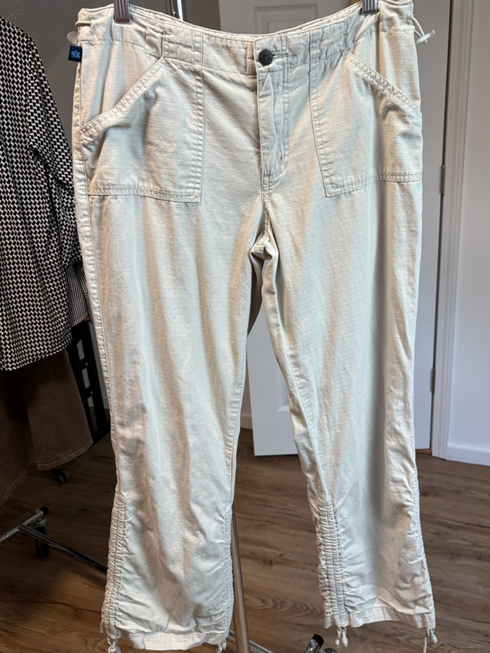y2k geo boho lowrise khaki bungee cord utility pant, size 10
